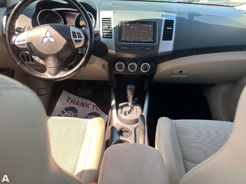 Used 2009 Mitsubishi Outlander XLS FWD image 15