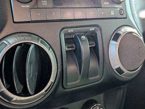 Used 2015 Jeep Wrangler Sport w/ Quick Order Package 23S image 9