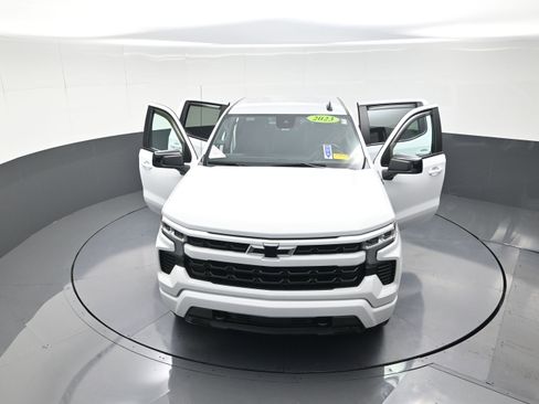 Used 2023 Chevrolet Silverado 1500 RST w/ Z71 Off-Road Package image 12