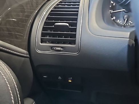 Used 2024 INFINITI QX80 Luxe image 38