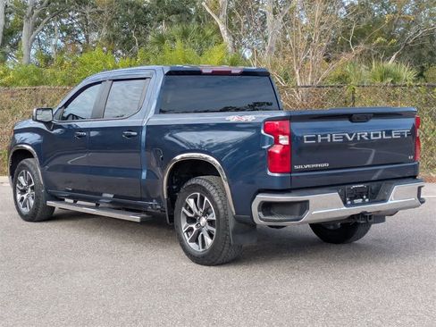 Used 2022 Chevrolet Silverado 1500 LT image 3