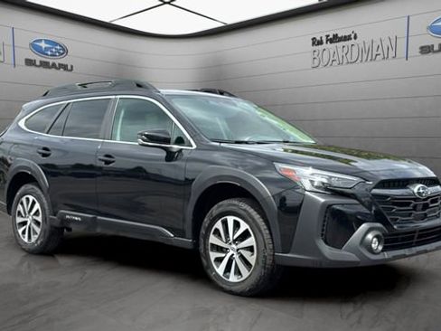 Used 2023 Subaru Outback Premium AWD/4WD image 1