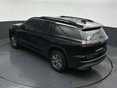 Used 2025 Chevrolet Traverse LT w/ Driver Confidence Package FWD image 19