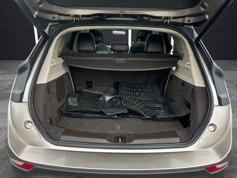 Used 2019 Lincoln MKC Reserve w/ MKC Climate Package image 10