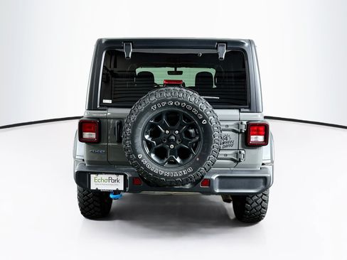 Used 2023 Jeep Wrangler Unlimited w/ Cold Weather Group AWD/4WD image 7