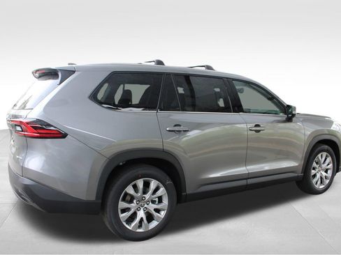 New 2026 Toyota Grand Highlander AWD image 16