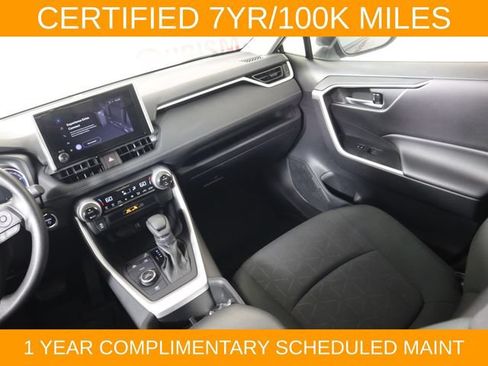 Used 2024 Toyota RAV4 XLE AWD/4WD image 39