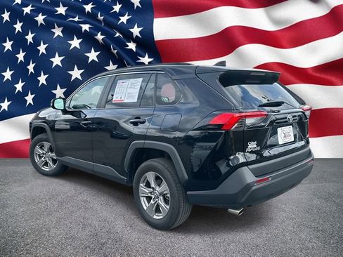 Used 2025 Toyota RAV4 XLE image 12
