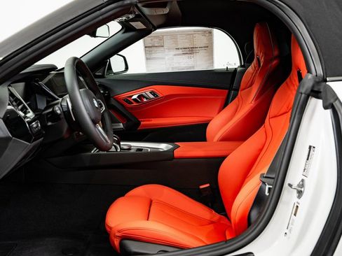 New 2026 BMW Z4 M40i w/ Premium Package image 28