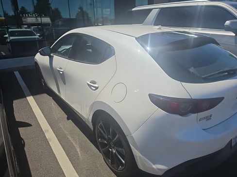 Used 2020 MAZDA MAZDA3 AWD Hatchback w/ Premium Pkg image 4