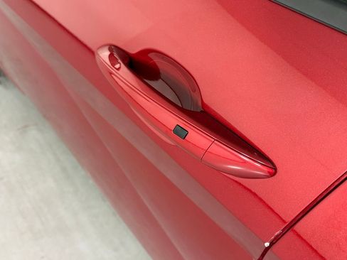 Used 2024 Hyundai Elantra Blue image 12