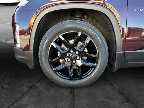 Used 2022 Chevrolet Traverse LT AWD/4WD image 14