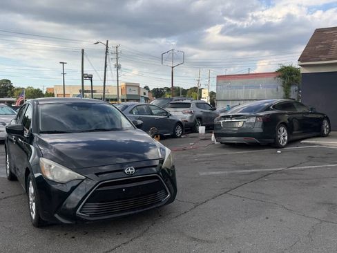 Used 2016 Scion iA FWD image 8