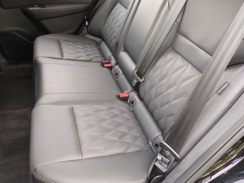 Used 2025 Nissan Rogue Platinum image 21