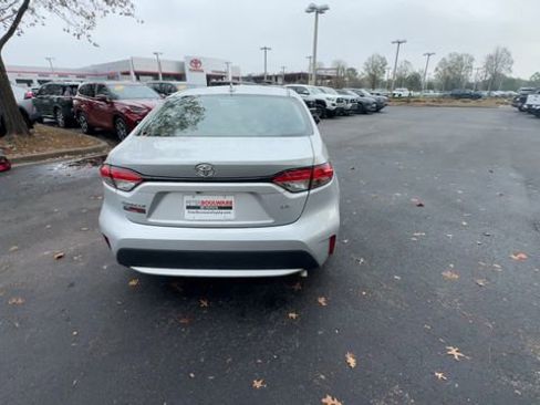 Used 2022 Toyota Corolla LE image 14