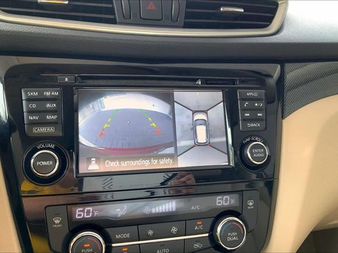 Used 2015 Nissan Rogue SL FWD image 29