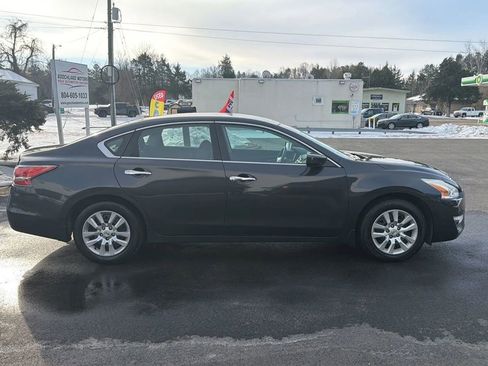 Used 2015 Nissan Altima 2.5 S w/ Power Driver Seat Package image 6