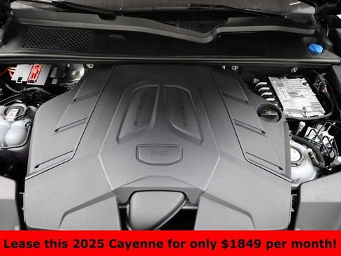 Certified 2025 Porsche Cayenne E-Hybrid image 42