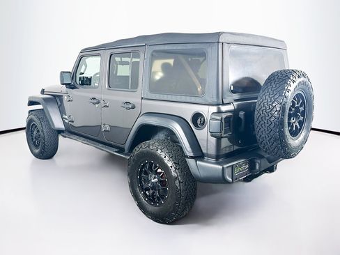 Used 2018 Jeep Wrangler Unlimited Sport S AWD/4WD image 5