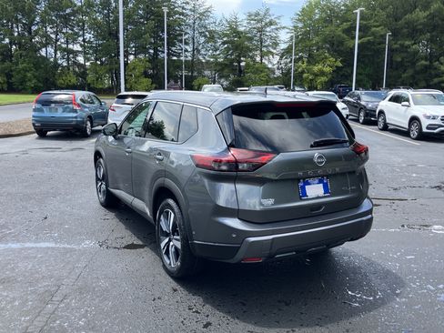 Used 2026 Nissan Rogue SL AWD/4WD image 8