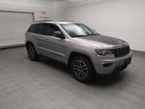 Used 2020 Jeep Grand Cherokee Trailhawk image 11