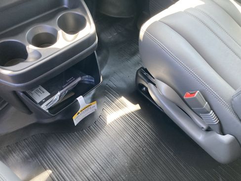 New 2025 GMC Savana 2500 w/ Driver Convenience Package RWD image 28