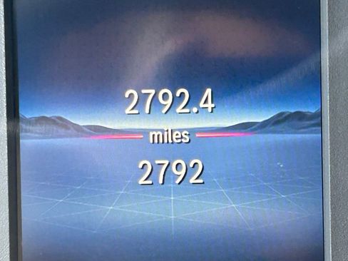 Used 2025 Mercedes-Benz Sprinter 2500 image 35