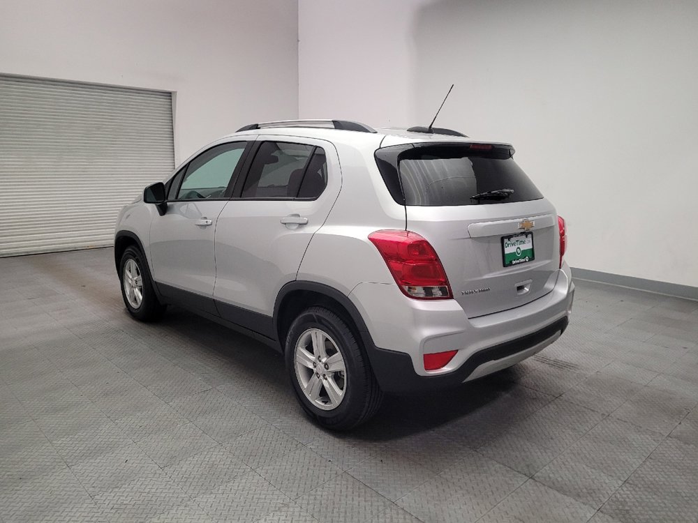 Used 2022 Chevrolet Trax LT w/ LT Convenience Package AWD/4WD image 5