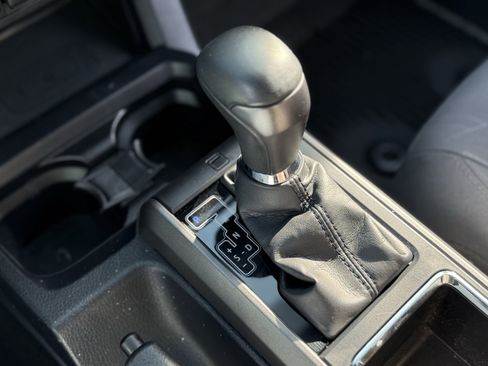 Used 2019 Toyota Tacoma TRD Off-Road image 22