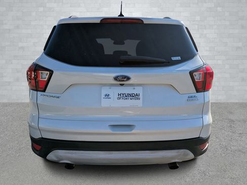 Used 2019 Ford Escape SEL image 6