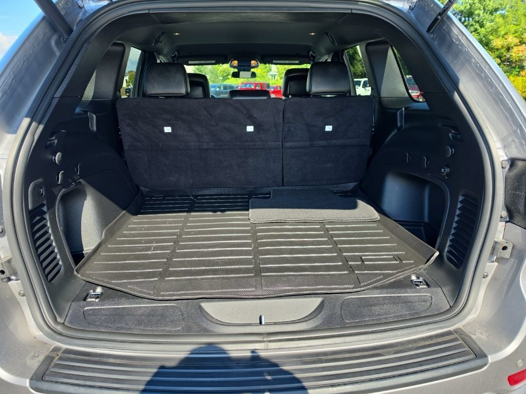 Used 2021 Jeep Grand Cherokee Laredo X AWD/4WD image 14