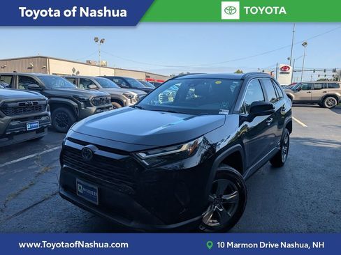 Used 2023 Toyota RAV4 XLE w/ Convenience Package AWD/4WD image 1