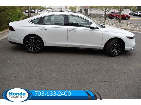 New 2026 Honda Accord Hybrid Touring image 8