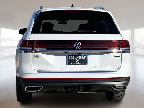 New 2026 Volkswagen Atlas Cross Sport SEL R-Line AWD/4WD image 4
