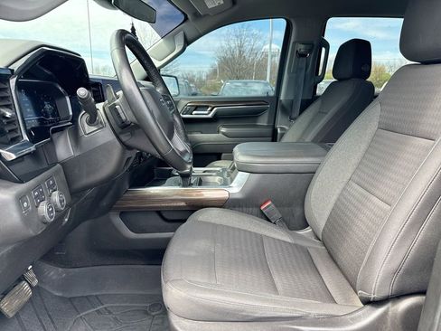 Used 2024 Chevrolet Silverado 1500 RST w/ Z71 Off-Road Package AWD/4WD image 19