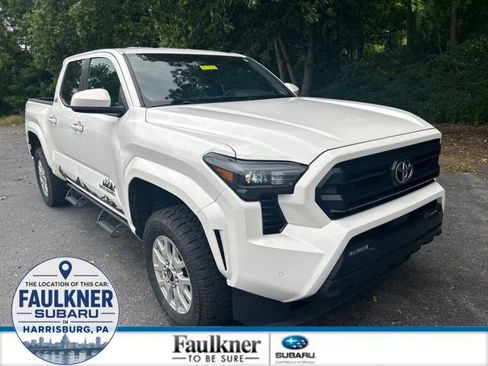 Used 2024 Toyota Tacoma SR5 AWD/4WD image 1