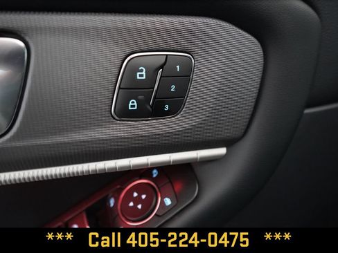 Used 2025 Ford Explorer ST-Line w/ Premium Package RWD image 31