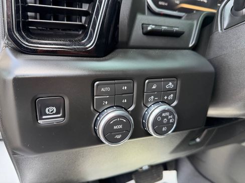 Used 2026 GMC Sierra 2500 AT4 w/ AT4 Premium Plus Package AWD/4WD image 19