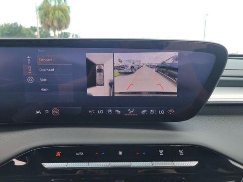 New 2026 Buick Enclave Avenir w/ Super Cruise Package image 16