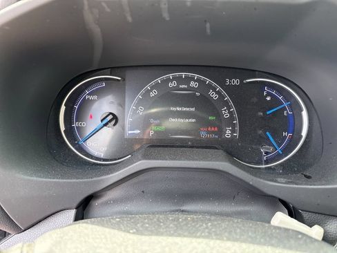 Used 2019 Toyota RAV4 XSE w/ XSE Weather Package AWD/4WD image 13