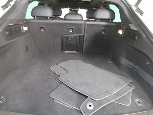 Used 2022 Maserati Levante Modena image 44