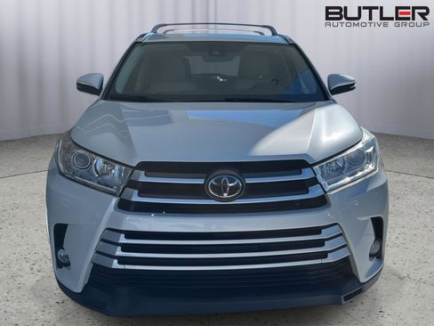 Used 2018 Toyota Highlander XLE image 7