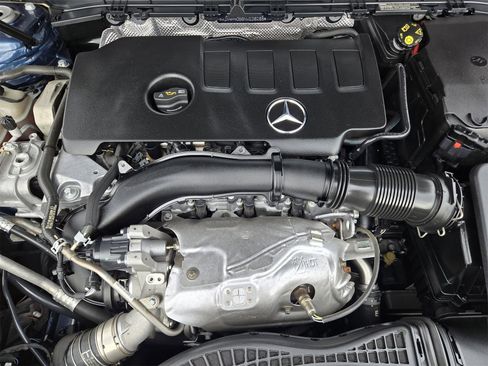 Certified 2022 Mercedes-Benz GLB 250 image 29