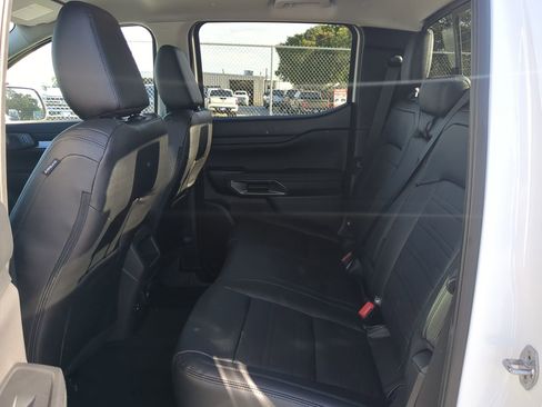 Used 2025 Ford Ranger Lariat w/ FX4 Off-Road Package image 12