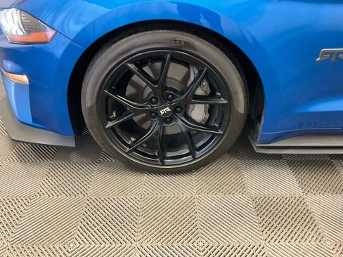 Used 2019 Ford Mustang Premium w/ Ecoboost Performance Package RWD image 9