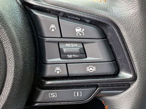 Used 2025 Subaru Crosstrek 2.5i Limited AWD/4WD image 18