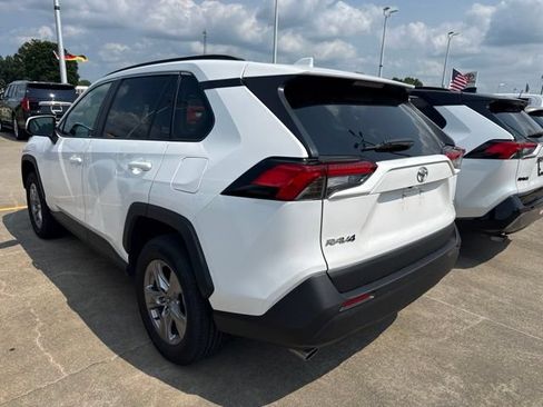 Used 2025 Toyota RAV4 XLE AWD/4WD image 5