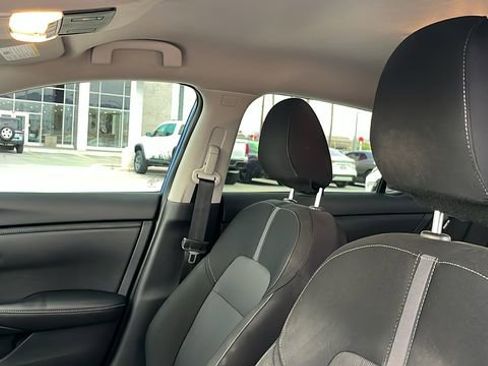 Used 2025 Nissan Sentra SV image 15