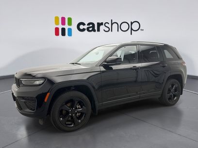 Used 2023 Jeep Grand Cherokee Altitude