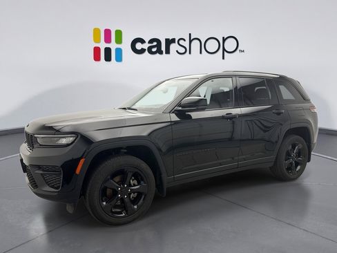 Used 2023 Jeep Grand Cherokee Altitude image 1